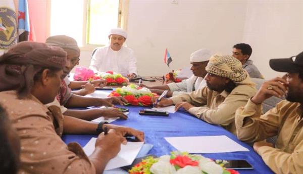 انتقالي سقطرى يستعرض آخر مستجدات الأوضاع والتطورات في المحافظة