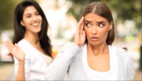 9 أنواع من الأصدقاء عليك الابتعاد عنهم فورا