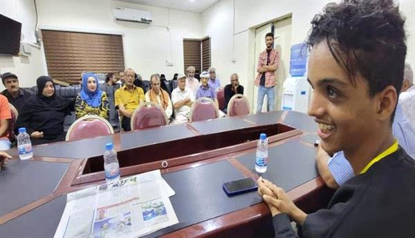 مازن علاء: نموذج ملهم لشاب كفيف يطمح للعُلا