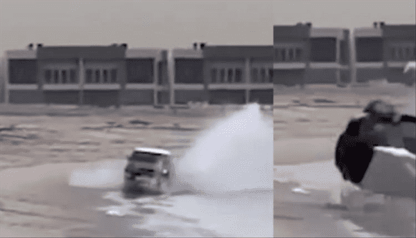 شاب ينجو من الموت بأعجوبة بعد انقلاب سيارته على الشاطئ وقذفه منها إلى البحر (فيديو)