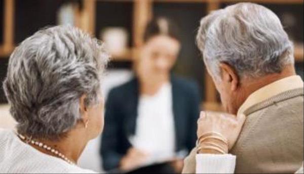 لماذا تعيش النساء أكثر من الرجال؟