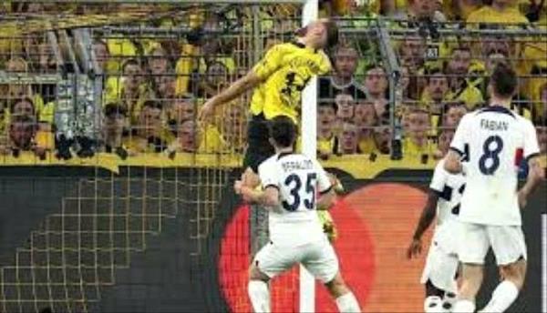 دورتموند يسحق أوجسبورج قبل مواجهة سان جيرمان