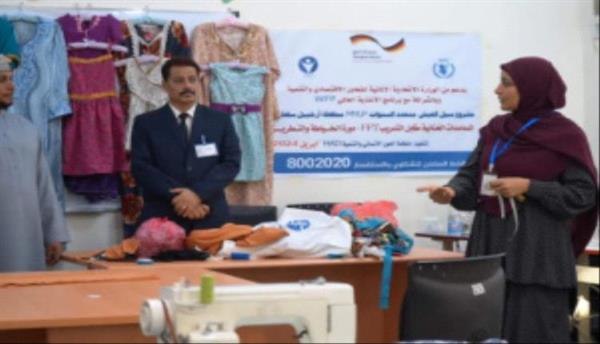 محافظ سقطرى يطلع على سير الدورات التدريبية لمشروع سبل العيش