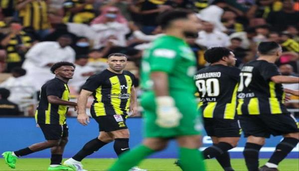 لجنة الانضباط تعاقب ثنائي اتحاد جدة 4 لجنة الانضباط تعاقب ثنائي اتحاد جدة