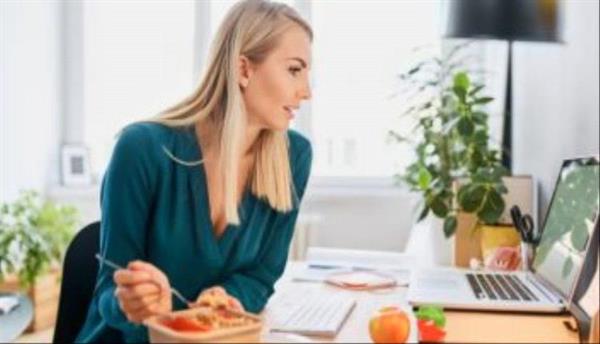 لأصحاب الأعمال المكتبية.. كيف تتجنب زيادة الوزن؟