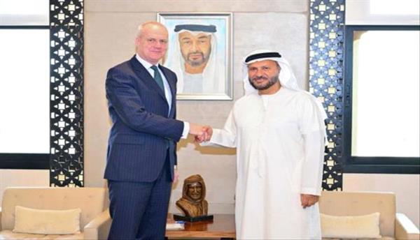 قرقاش يلتقي مسؤولا بـالناتو في أبوظبي 4 قرقاش يلتقي مسؤولا بـالناتو في أبوظبي