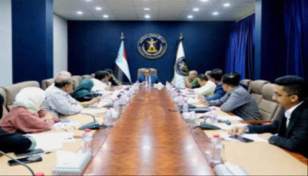 الهيئة السياسية للانتقالي تحمل الحكومة مسؤولية تدهور الخدمات وتؤكد المضي بتحقيق هدف شعب الجنوب

