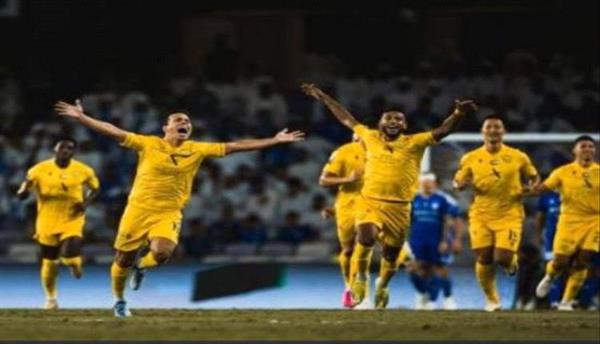 الوصل بطلا لكأس رئيس الإمارات بعد الفوز برباعية نظيفة على النصر 4 الوصل بطلا لكأس رئيس الإمارات بعد الفوز برباعية نظيفة على النصر