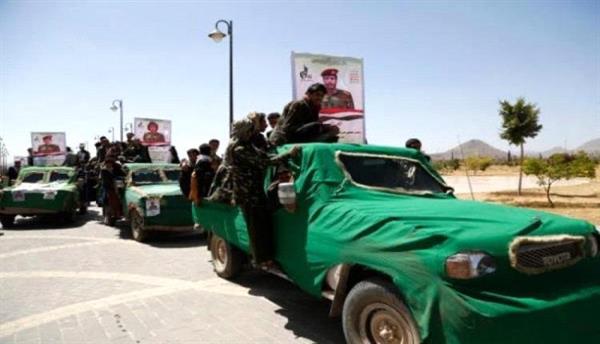 الحوثيون يشيعون 4 من قتلاهم في سقطوا في مواجهات
