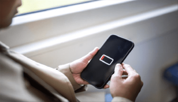 طريقة موثوقة من آبل لإطالة عمر بطارية "آيفون"
