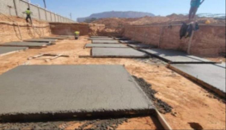 شبوة: البدء بالأعمال الإنشائية لمشروع مدرسة للبنات في مدينة عتق
