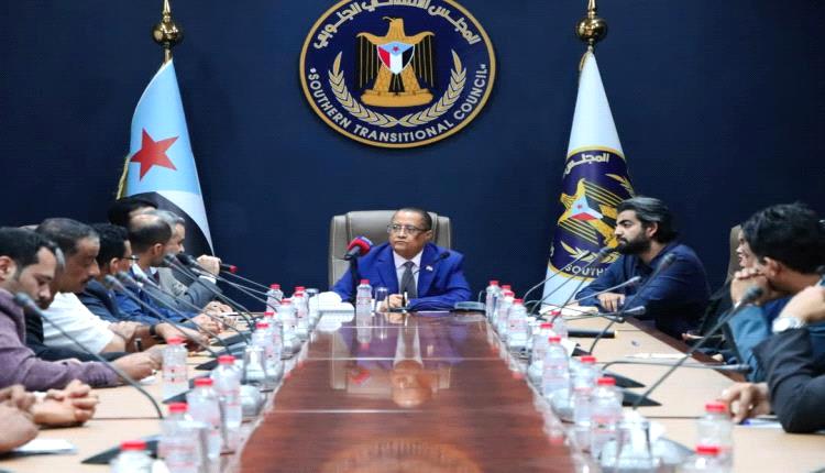 الدكتور الخُبجي : المجلس الانتقالي لن يبقى متفرجًا على الأوضاع الاقتصادية والخدمية المتدهورة
