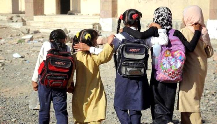 نقابة المعلمين الجنوبيين تعلن إغلاق مدارس عدن بسبب انقطاع الرواتب
