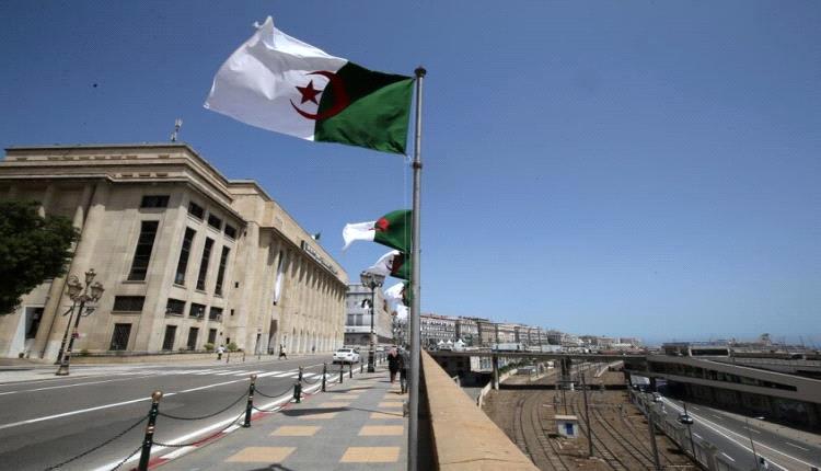 احتجاز كاتب جزائري مؤقتا بهذه التهمة !

