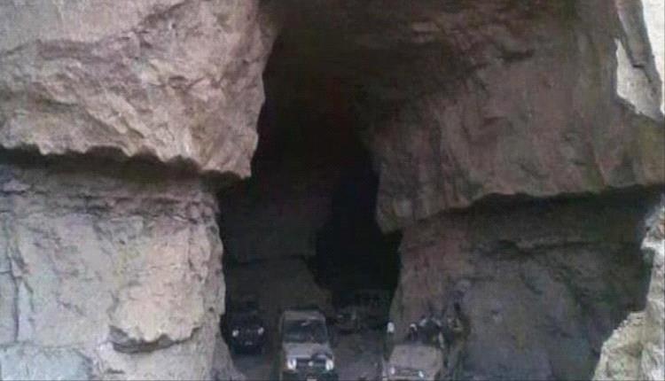 قيادات الحوثي تعود إلى كهوف صعدة هربًا من الغارات
