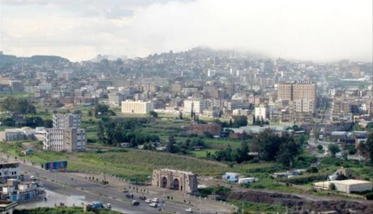 تزامنًا مع المولد.. مليشيا الحوثي تعطل العملية التعليمية في جامعة إب
 