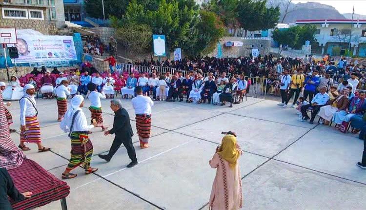 تعز تحتفي بالفنان كرامة مرسل في مهرجان عيدي