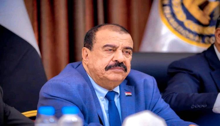 بن بريك يؤكد أهمية تشكيل حامل سياسي حضرمي شامل ويؤيد دعوة البحسني لتعزيز وحدة الصف