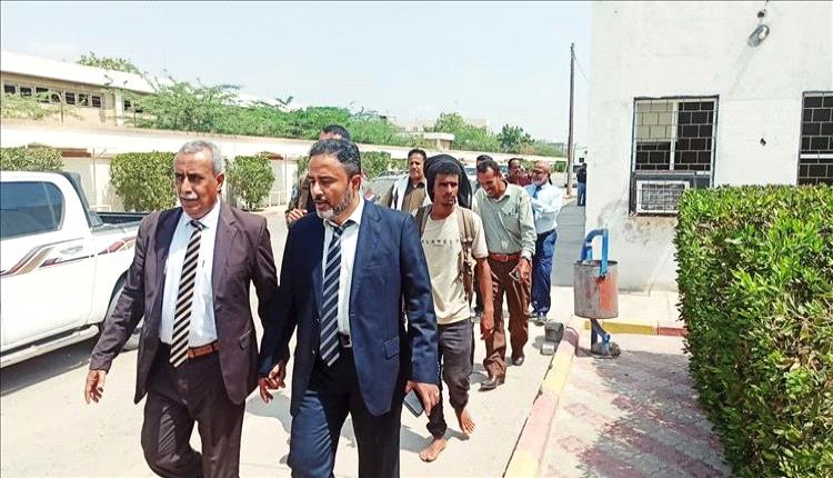 رئيس انتقالي أبين خلال زيارته للجامعة يشيد بالمستوى العلمي والتطورات الأكاديمية
