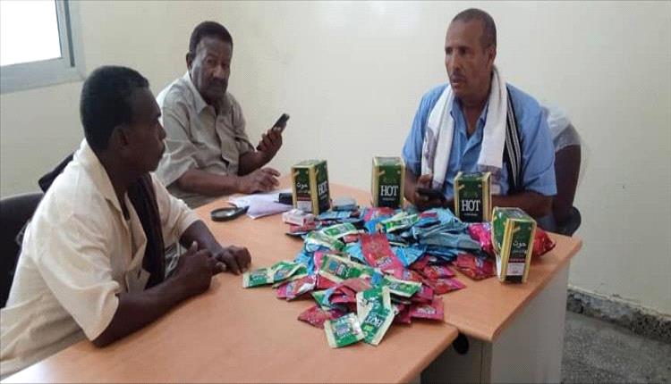 أشغال خنفر يقوم بعملية ترتيب الأسواق بمدينة جعار ويضبط كمية من شمة الحوت بعدد من المحلات
