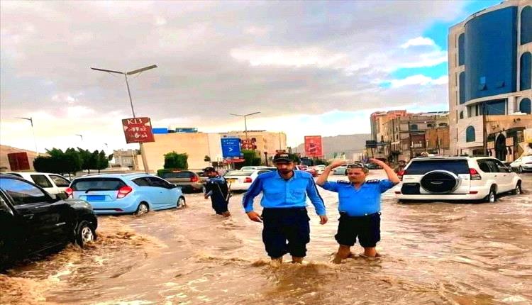 الأمطار الغزيرة تُغرق ضواحي صنعاء
