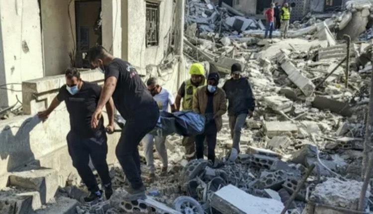مقتل أكثر من 90 شخصًا في غارات إسرائيلية بغزة
