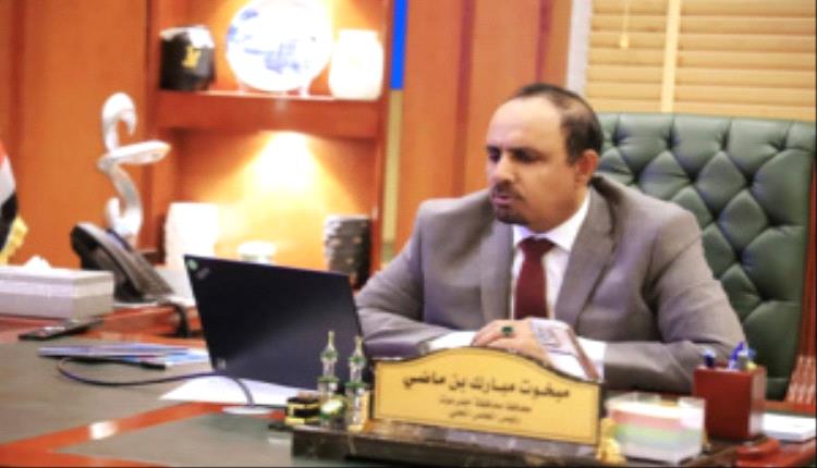 محافظ حضرموت وسفير الولايات المتحدة يناقشان التعاون الأمني لتعزيز استقرار المحافظة
