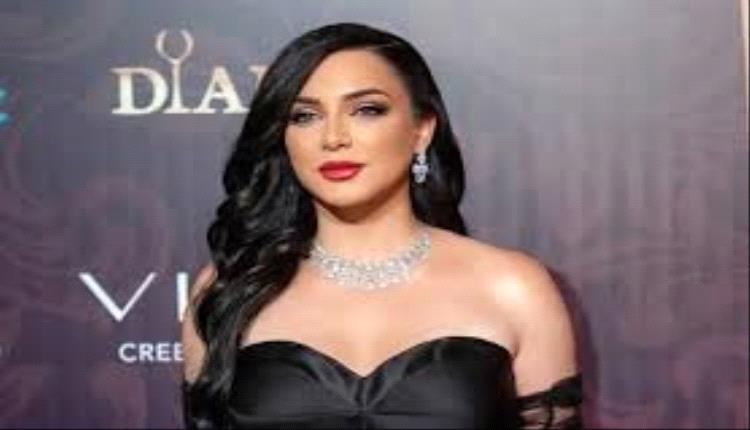 نقابة الفنانين تشطب سلاف فواخرجي بسبب موقفها!