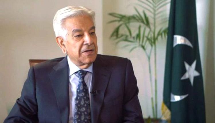 وزير الدفاع الباكستاني يهدد برد مناسب في حال شن أي هجوم من الهند