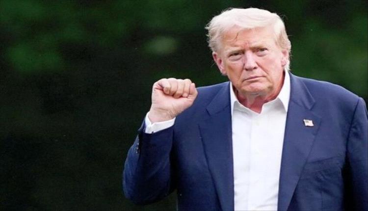 ترامب يرد على "اليد الميتة" بقبضة نووية: غواصتان أمريكيتان في مواقع ردع ضد روسيا