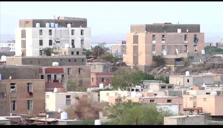مواطنو صلاح الدين بعدن يطالبون بحملات رقابية عاجلة لمواجهة جشع التجار وسط تحسن العملة