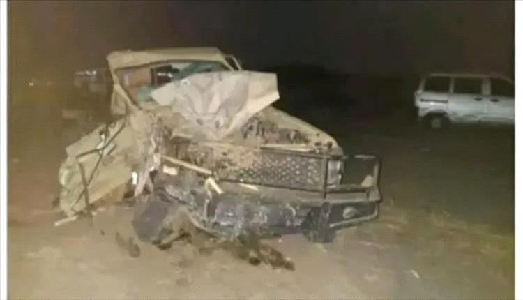 وفاة 3 جنود وإصابة آخرين في تصادم مروع بين باص وطقم عسكري