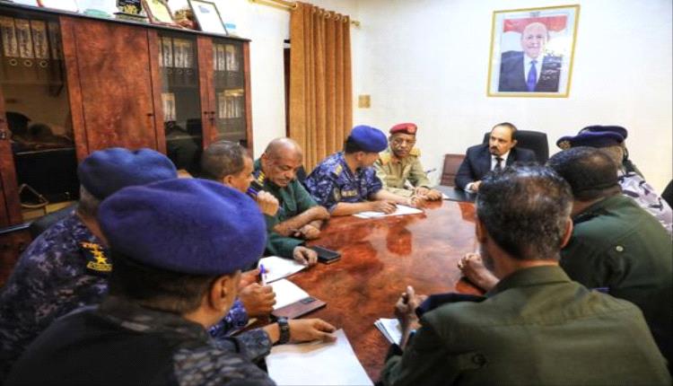 محافظ حضرموت يطالب مجلس القيادة الرئاسي بدعم الأمن وتوفير الخدمات في المحافظة