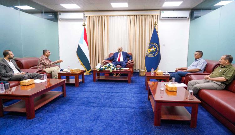 الزُبيدي: ملتزمون بحماية الاستثمارات وتعزيز الشراكة لدفع التنمية الاقتصادية