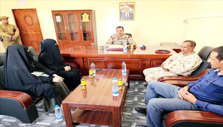محور عتق ونداء جنيف يبحثان دمج التأهيل القانوني والعسكري لبناء قدرات وطنية