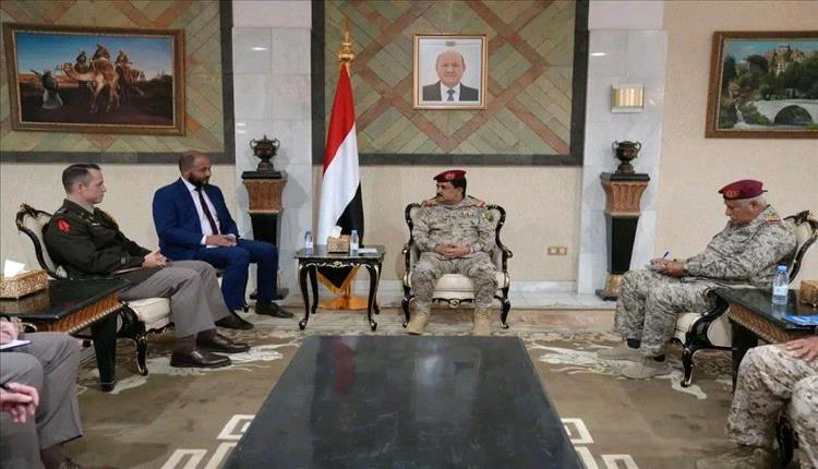 وزير الدفاع يحذر من تحالف الحوثيين مع الإرهاب العابر للبحار