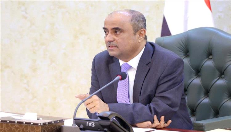 بن بريك: استقرار العملة ليس رقماً في البنوك بل رغيفاً على مائدة المواطن