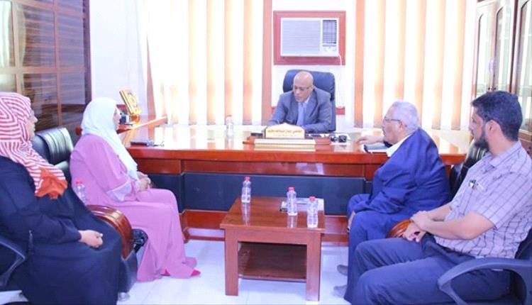 عدن.. النيابة العامة تحذر من التلاعب بأسعار الأدوية وتتوعد المخالفين