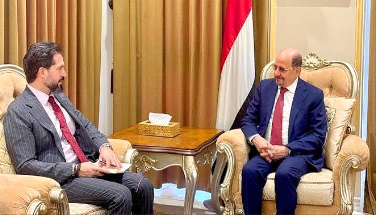 أمريكا تجدد التزامها بدعم الإصلاحات الحكومية في عدن 