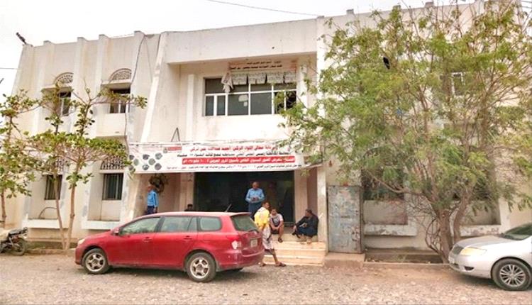 أزمة ترقيم في لحج.. توقف صرف اللوحات الجديدة وسط خلافات بين السلطة المحلية والمرور