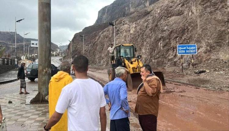 غانم يوجّه جهود النظافة لمعالجة آثار الأمطار في عدن