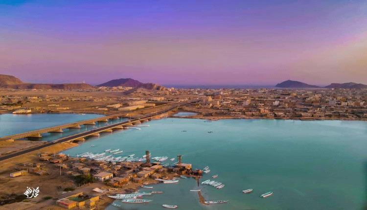 وفاة طفلة صعقًا بالكهرباء في حي الدكة بالبريقة
