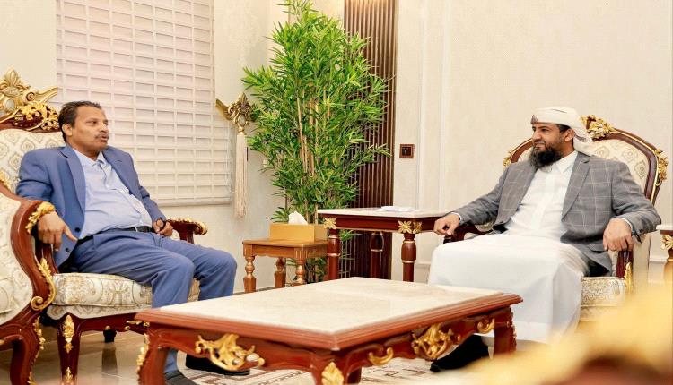 المحرّمي ومحافظ أبين: الأمن والتنمية في معركة واحدة لبناء مستقبل المحافظة