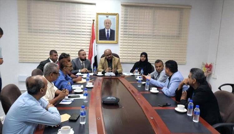 وزارة الصناعة والنيابة تشددان على الالتزام بالأسعار وتكثيف الحملات الرقابية لحماية المستهلك