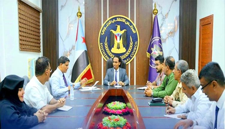 السقاف: التعليم معركة وعي.. والانتقالي يتعهد بإنهاء إضراب المعلمين وضمان حقوقهم
