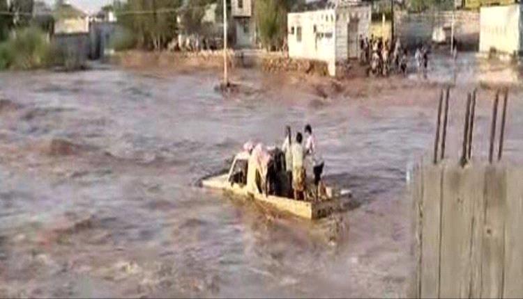 العثور على جثة مواطن جرفته السيول بعدن
 
