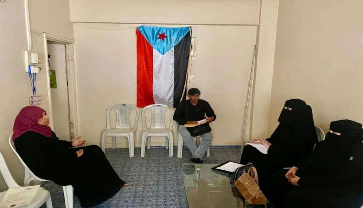 مجلس المستشارين يتفقد جهود مركز عدن لمواجهة آفة المخدرات ويؤكد دعم الأسرة والمجتمع