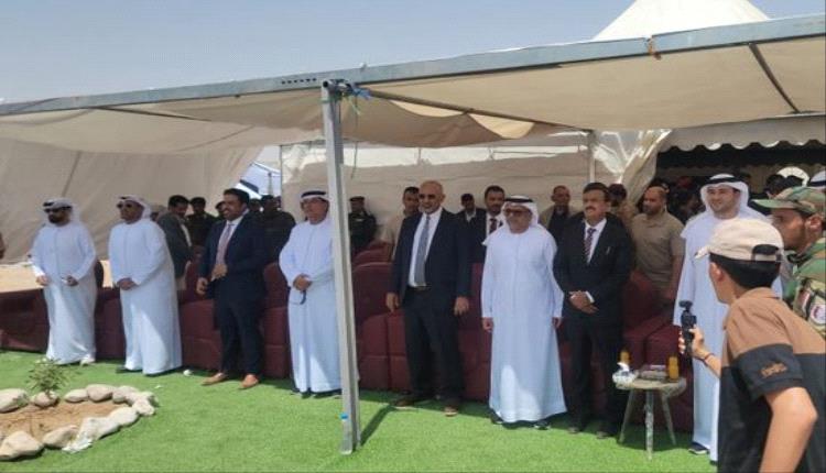 الزُبيدي يدشّن محطة شمسية بقدرة 53 ميجاوات في شبوة بدعم إماراتي