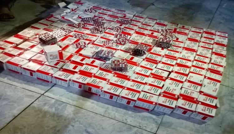 ضربة مزدوجة للمهربين.. "العمالقة الجنوبية" تحبط تهريب 28 ألف قرص مخدر في باب المندب