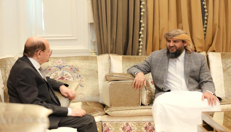 المحرّمي يؤكد دعم مجلس القيادة لخطوات وزارة الخارجية ويشيد بانتقالها الكامل إلى عدن
